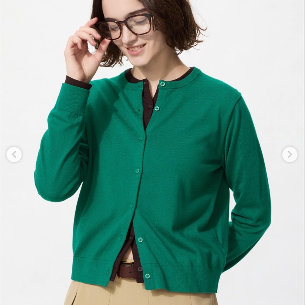 Women’s Uniqlo UV Green Crewneck Button Cardigan Sweater - US medium